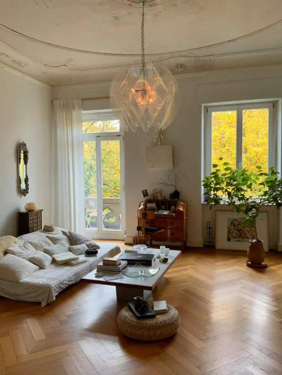 Budget Minimalist Apartment Mistakes That Cost More Money Than They Save