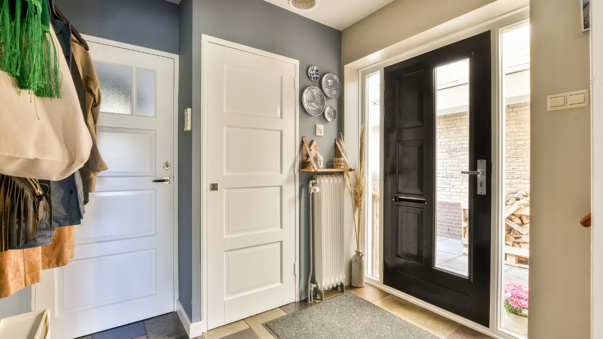 Entryway Mistakes Making Your Apartment Feel Unwelcoming