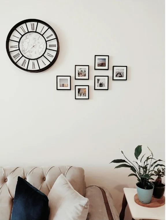 Find Rental Safe Wall Decor Products