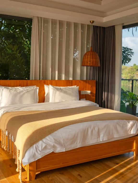 How to Keep a Small Bedroom Organized Once You Have Set It Up