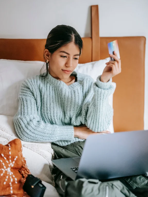 Mistake 1 — The Bed Position That Kills Half the Room