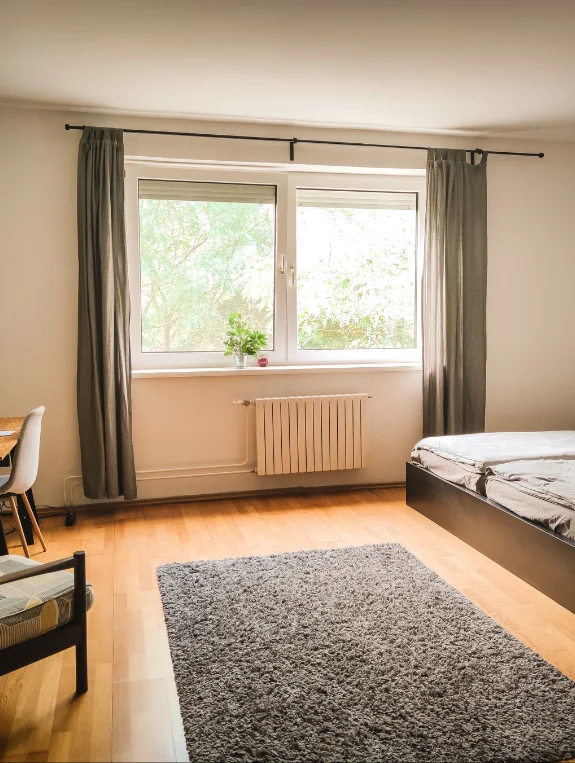 Mistake 5 — Rug Color or Pattern Conflicting With the Bedroom Palette