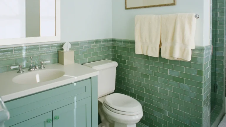Narrow Apartment Bathroom Problem Nobody Prepares You For — And the Spatial Tricks That Actually Make It Feel Wider