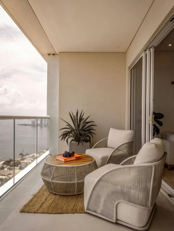 Where to Shop for a Warm Minimalist Apartment Living Room in the USA