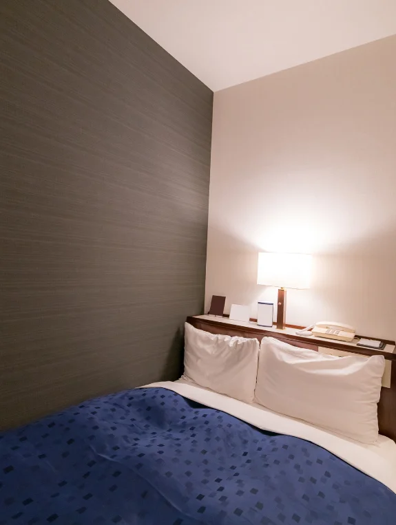 Why Your Small Bedroom Feels Impossible to Organize — The Real Reasons