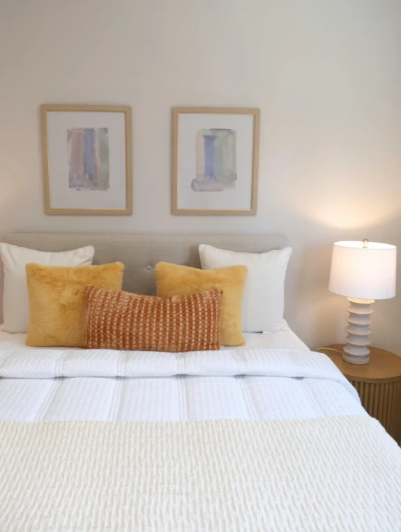 Mistake 4 — Trendy Pieces That Date the Room by Next Season