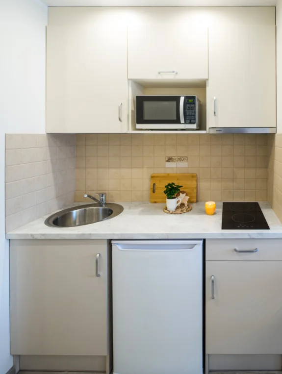Solution 1 — The Wall-Mounted Systems That Clear Counter Instantly