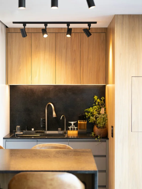 The Lighting That Makes Sleek Kitchens Look Designed