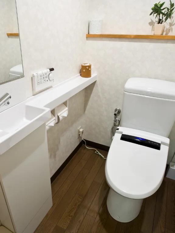 The No-Drill Storage Solutions That Work in Tiny Bathrooms
