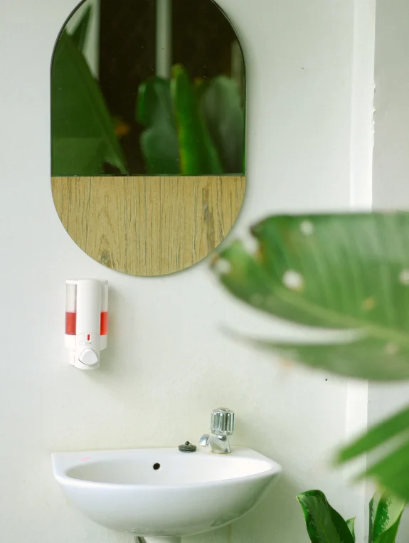 Where to Find Botanical Bathroom Plants and Elements
