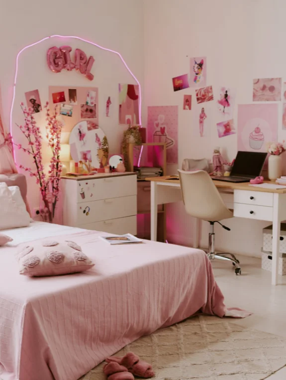 Why Your Aesthetic Apartment Looks Great in Photos but Feels Chaotic in Person