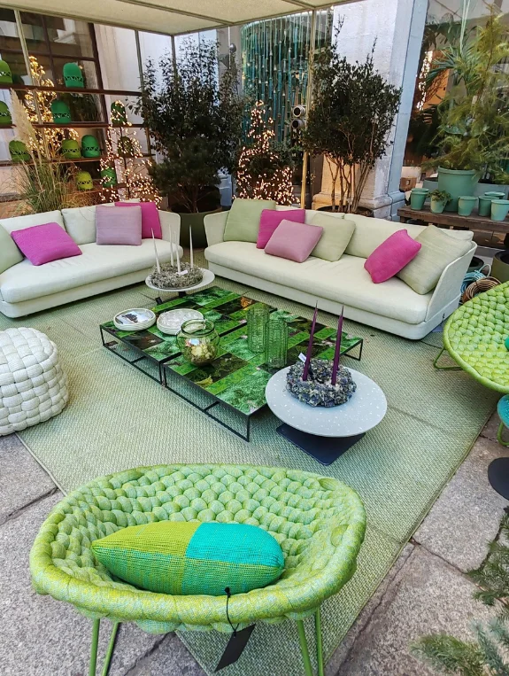 Mistake 5 — No Plants Making Outdoor Space Feel Dead