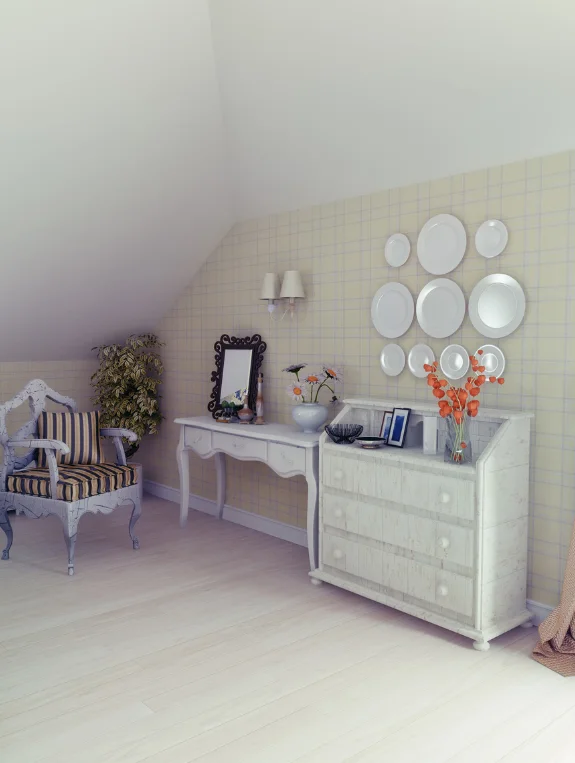 The Desk Placement That Works Best in Attic Offices