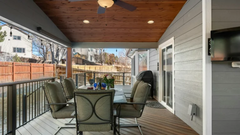 The Dreamy Patio Lighting Vibes That Make Your Apartment Balcony Feel Magical After Dark