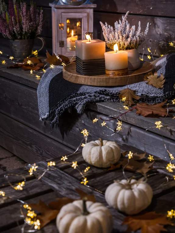 The Lantern and Candle Setup That Creates Intimate Dreamy Moments